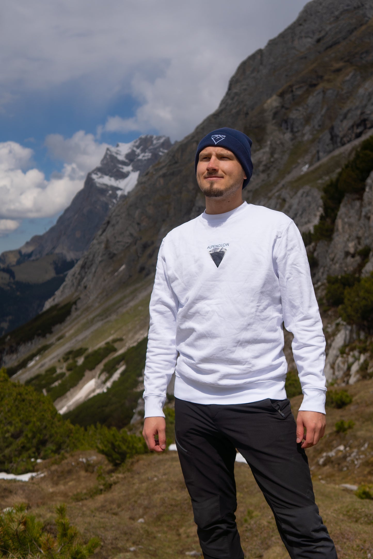 Alpenglow Basic Sweatshirt