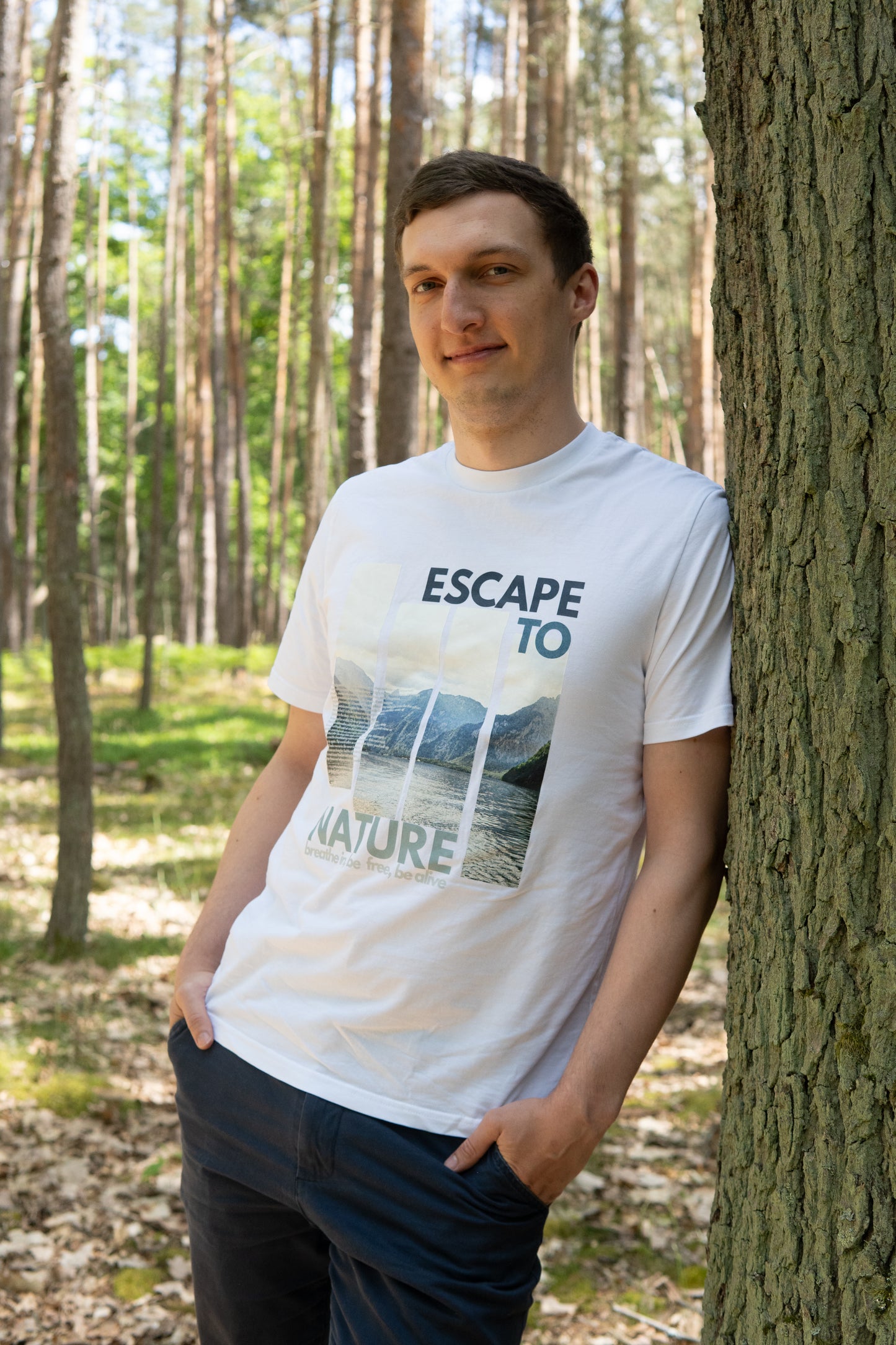 "Escape To Nature / Königsee" - Alpenglow Shirt mit Visual Print