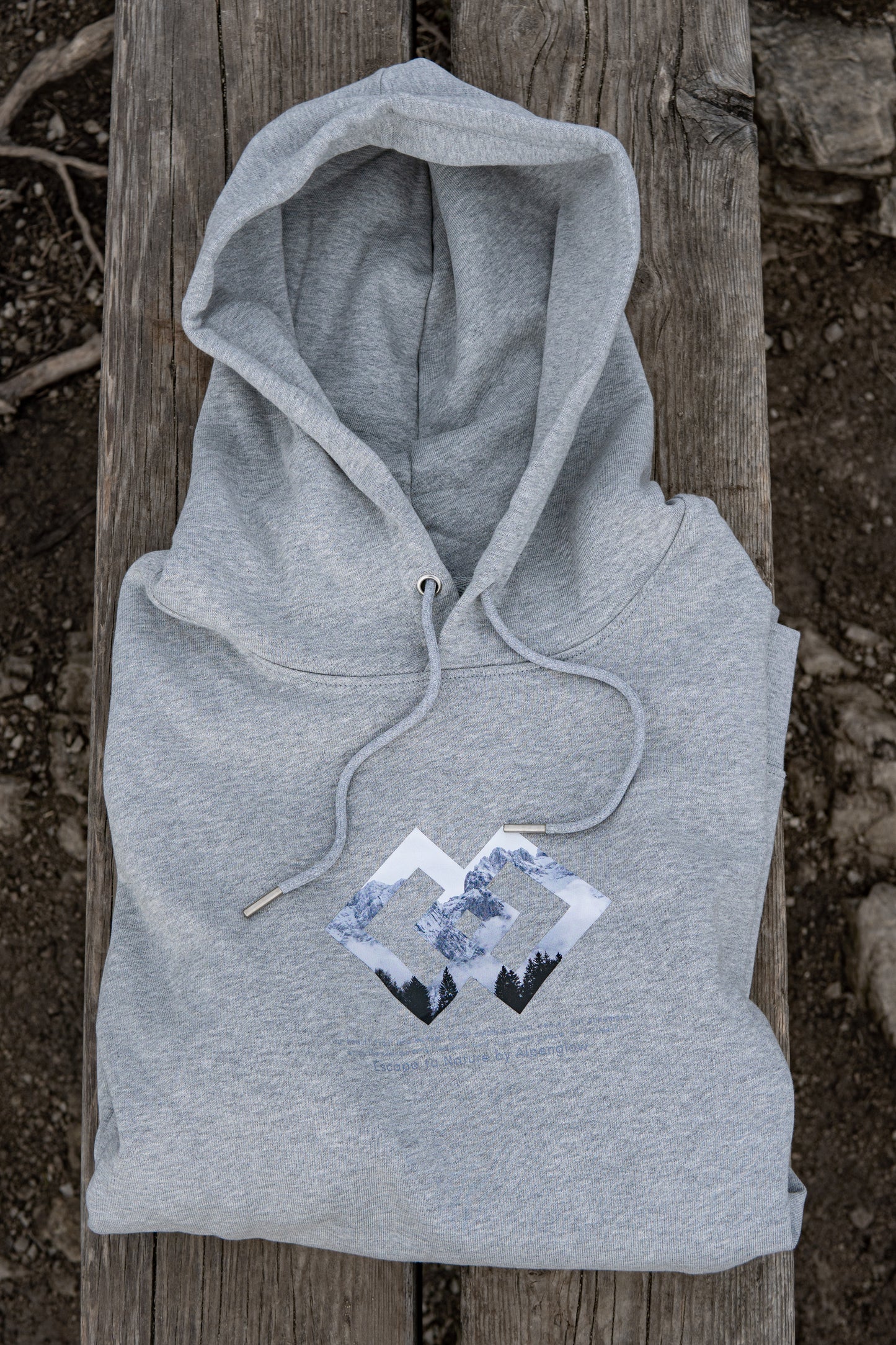 "Karwendel-Rauten" - Alpenglow Hoodie mit Visual Print